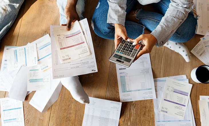 4 Ways Financial Advisors Can Help with Debt Management